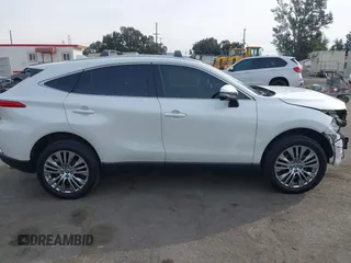 2022 Toyota Venza LE with VIN JTEAAAAH7NJ100573, listed as a IAAI auction lot 41056474 with 29,748 mi miles and . Bid and sale history available at DreamBid. Image 14.