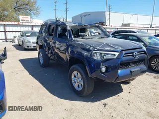 2020 Toyota 4Runner SR5 with VIN JTEBU5JR0L5830326, listed as a IAAI auction lot 41814118 with 71,270 mi miles and . Bid and sale history available at DreamBid. Image 1.