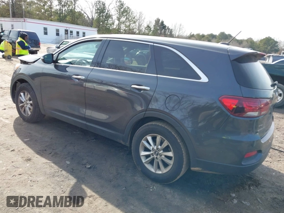 2019 Kia Sorento L with VIN 5XYPG4A30KG476773, listed as a IAAI auction lot 41345456 with 160,706 mi miles. Bid and sale history available at carsss.com. Image 3.