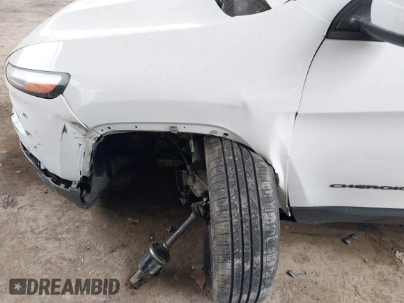 2016 Jeep Cherokee Latitude with VIN 1C4PJLCB5GW207159, listed as a IAAI auction lot 41232649 with 103,991 mi miles. Bid and sale history available at carsss.com. Image 6.