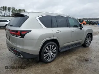 2023 Lexus LX 600 Luxury z VIN JTJGB7CX9P4037333, wystawiony jako Copart lot #38192374 z przebiegiem 1 723 mil mil oraz . Historia ofert i sprzedaży dostępna na DreamBid. Obrazek 3.