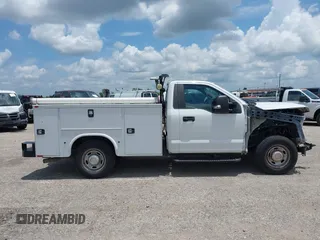 2019 Ford F-250 XL with VIN 1FDBF2A62KEF59427, listed as a IAAI auction lot 42523580 with 80,243 mi miles and . Bid and sale history available at DreamBid. Image 13.