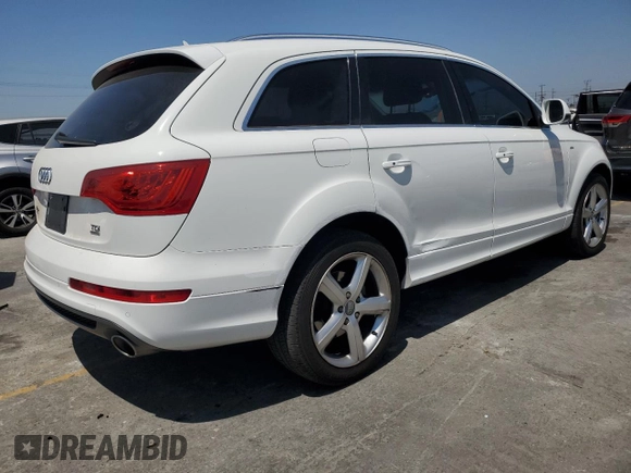 2010 Audi Q7 Prestige with VIN WA1WMAFE9AD005130, listed as a Copart auction lot 63524715 with 127,823 mi miles and Salvage title. Bid and sale history available at DreamBid. Image 3.