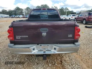 2005 Dodge Dakota SLT with VIN 1D7HE48N95S205605, listed as a Copart auction lot 44113325 with 206,391 mi miles and Salvage Title. Bid and sale history available at DreamBid. Image 6.