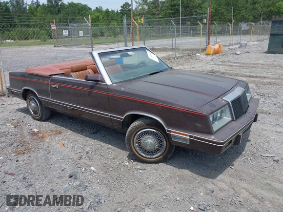 1982 Chrysler LeBaron z VIN 1C3BC55D2CG145033, wystawiony jako IAAI lot #42145500 z przebiegiem 20 643 mil mil oraz . Historia ofert i sprzedaży dostępna na DreamBid. Obrazek 1.