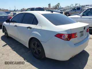 2013 Acura TSX z VIN JH4CU2F48DC003092, wystawiony jako IAAI lot #42304345 z przebiegiem 202 550 mil mil oraz . Historia ofert i sprzedaży dostępna na DreamBid. Obrazek 3.