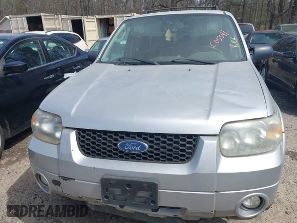 2007 Ford Escape Limited with VIN 1FMYU94147KC05541, listed as a IAAI auction lot 41783016 with 1 mi miles. Bid and sale history available at carsss.com. Image 6.