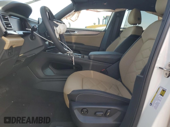 2024 Volkswagen Atlas SE with VIN 1V2HE2CA9RC209090, listed as a Copart auction lot 53399215 with 24,270 mi miles and Salvage title. Bid and sale history available at DreamBid. Image 7.