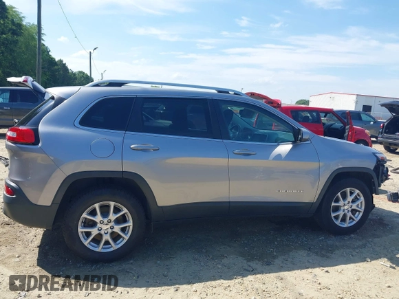 2017 Jeep Cherokee Latitude с VIN 1C4PJMCB5HW611179, выставлен на аукционе IAAI как лот 42314796 с пробегом 72 597 миль миль и . История ставок и продаж доступна на DreamBid. Изображение 14.