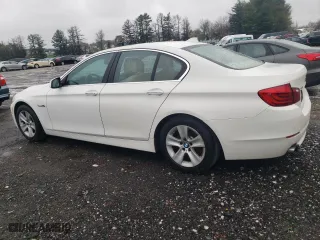 2013 BMW 5 Series 528i xDrive with VIN WBAXH5C57DD112723, listed as a Copart auction lot 51939585 with 111,548 mi miles and Clean Title. Bid and sale history available at carsss.com. Image 2.