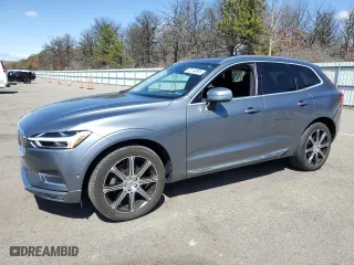 2018 Volvo XC60 Inscription with VIN YV4102RL3J1046394, listed as a Copart auction lot 52144895 with 52,960 mi miles and Salvage Title. Bid and sale history available at carsss.com. Image 1.