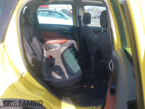 2014 FIAT 500L Trekking z VIN ZFBCFADH4EZ013485, wystawiony jako IAAI lot #42104043 z przebiegiem 157 744 mil mil oraz . Historia ofert i sprzedaży dostępna na DreamBid. Obrazek 8.