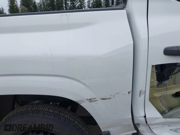 2023 Chevrolet Colorado 2WD Work Truck z VIN 1GCGSBECXP1210035, wystawiony jako IAAI lot #41906185 z przebiegiem 15 001 mil mil oraz . Historia ofert i sprzedaży dostępna na DreamBid. Obrazek 20.