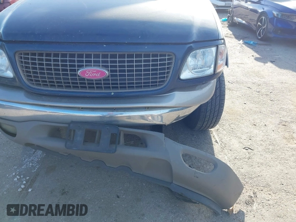 2002 Ford Expedition Eddie Bauer with VIN 1FMRU17L92LA14882, listed as a IAAI auction lot 41817801 with 359,020 mi miles and . Bid and sale history available at DreamBid. Image 6.