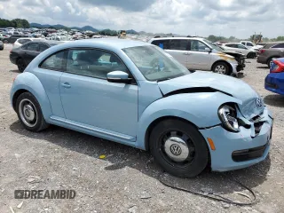 2012 Volkswagen Beetle 2.5L PZEV with VIN 3VWJP7AT1CM652044, listed as a Copart auction lot 60855665 with 49,481 mi miles and Clean title. Bid and sale history available at DreamBid. Image 4.