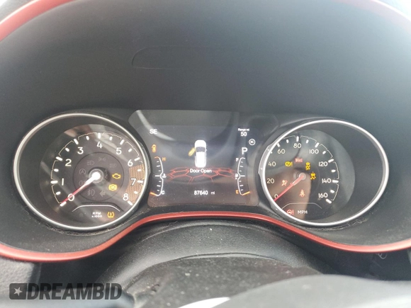 2019 Jeep Compass Trailhawk z VIN 3C4NJDDB5KT799401, wystawiony jako Copart lot #54770485 z przebiegiem 87 640 mil mil oraz Nie do naprawy • Non repairable. Historia ofert i sprzedaży dostępna na DreamBid. Obrazek 9.