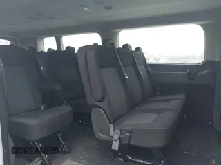 2023 Ford Transit Passenger XL с VIN 1FBAX2Y83PKA49279, выставлен на аукционе IAAI как лот 41869175 с пробегом 19 149 миль миль и . История ставок и продаж доступна на DreamBid. Изображение 8.
