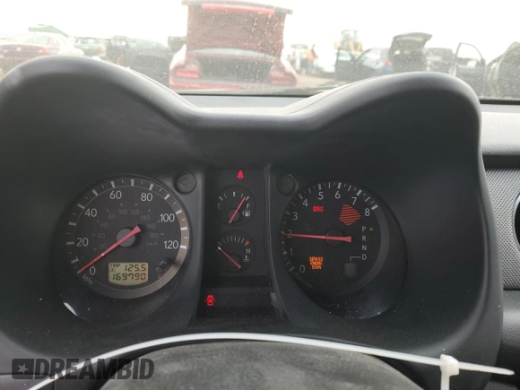 2005 Mitsubishi Outlander LS z VIN JA4LZ31F25U007940, wystawiony jako Copart lot #50215045 z przebiegiem 169 790 mil mil oraz Szkoda całkowita • Salvage title. Historia ofert i sprzedaży dostępna na DreamBid. Obrazek 9.