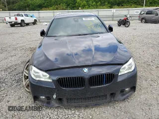 2015 BMW 5 Series 550i xDrive с VIN WBAKP9C54FD980038, выставлен на аукционе Copart как лот 56051025 с пробегом 83 889 миль миль и Списание • Salvage title. История ставок и продаж доступна на DreamBid. Изображение 5.