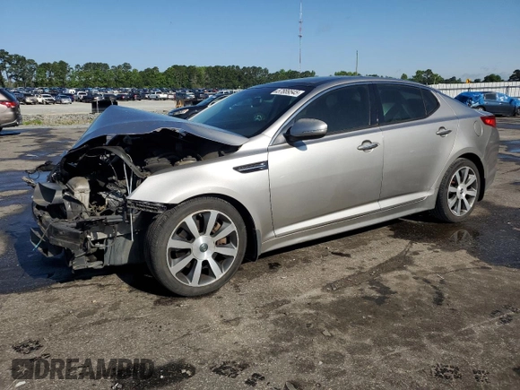 2011 Kia Optima SX z VIN KNAGR4A65B5161039, wystawiony jako Copart lot #57889545 z przebiegiem Nie podano mil oraz Szkoda całkowita • Salvage title. Historia ofert i sprzedaży dostępna na DreamBid. Obrazek 1.