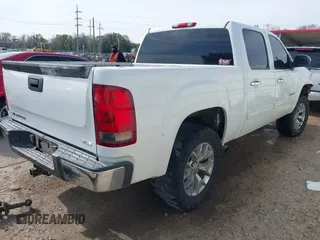2008 GMC Sierra 1500 SLE1 with VIN 3GTEK13JX8G304275, listed as a IAAI auction lot 41249001 with 195,116 mi miles. Bid and sale history available at carsss.com. Image 4.