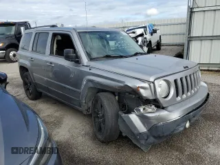2015 Jeep Patriot Altitude Edition with VIN 1C4NJPBA2FD350653, listed as a Copart auction lot 80280164 with 104,310 mi miles and Salvage Title. Bid and sale history available at carsss.com. Image 4.