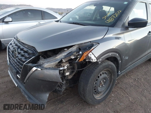 2021 Nissan Kicks S with VIN 3N1CP5BV7ML476661, listed as a IAAI auction lot 41872572 with 82,781 mi miles and . Bid and sale history available at carsss.com. Image 6.
