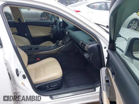 2014 Lexus IS 250 z VIN JTHCF1D28E5000656, wystawiony jako IAAI lot #42184888 z przebiegiem 133 586 mil mil oraz . Historia ofert i sprzedaży dostępna na DreamBid. Obrazek 5.