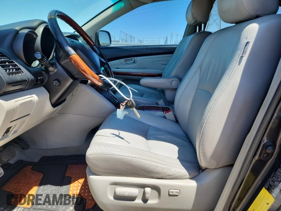 2006 Lexus RX 330 z VIN JTJGA31U660060319, wystawiony jako Copart lot #64406135 z przebiegiem 222 014 mil mil oraz Czysty tytuł • Clean title. Historia ofert i sprzedaży dostępna na DreamBid. Obrazek 7.