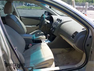 2010 Nissan Altima SL z VIN 1N4AL2AP8AN480138, wystawiony jako IAAI lot #42117251 z przebiegiem 243 314 mil mil oraz . Historia ofert i sprzedaży dostępna na DreamBid. Obrazek 5.