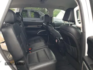 2022 Kia Telluride LX с VIN 5XYP2DHC6NG286730, выставлен на аукционе Copart как лот 59581235 с пробегом 58 569 миль миль и Списание • Salvage title. История ставок и продаж доступна на DreamBid. Изображение 11.