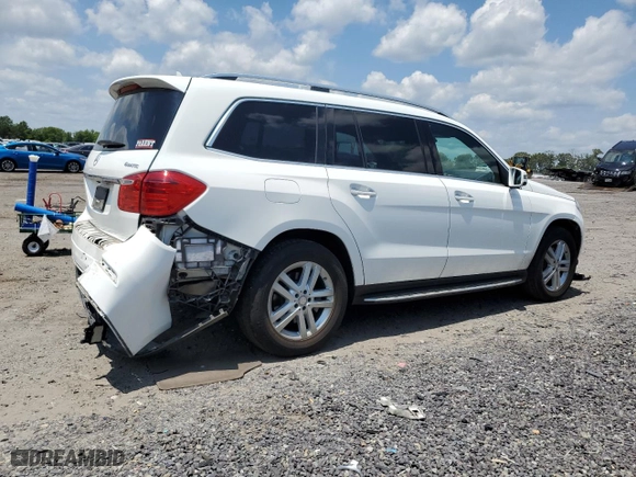 2016 Mercedes-Benz GL with VIN 4JGDF6EE4GA711241, listed as a Copart auction lot 61673364 with 124,547 mi miles and Salvage Title. Bid and sale history available at carsss.com. Image 3.