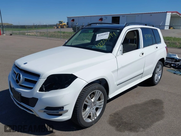 2015 Mercedes-Benz GLK 350 z VIN WDCGG8JBXFG374943, wystawiony jako IAAI lot #42201894 z przebiegiem 114 804 mil mil oraz . Historia ofert i sprzedaży dostępna na DreamBid. Obrazek 20.