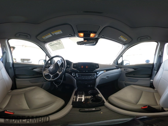 2019 Honda Pilot Touring 8-Passenger z VIN 5FNYF5H97KB013530, wystawiony jako IAAI lot #42403449 z przebiegiem 90 557 mil mil oraz . Historia ofert i sprzedaży dostępna na DreamBid. Obrazek 18.