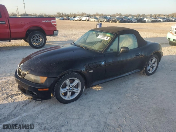 2000 BMW Z3 2.5L with VIN WBACH9343YLF88835, listed as a Copart auction lot 77306774 with 0 mi miles and Salvage Title. Bid and sale history available at carsss.com. Image 1.
