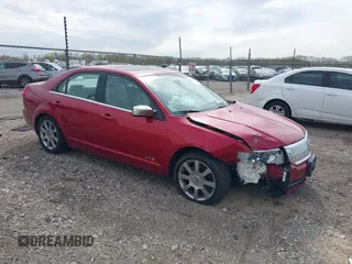 2007 Lincoln MKZ z VIN 3LNHM26T27R670949, wystawiony jako IAAI lot #42033366 z przebiegiem 135 941 mil mil oraz . Historia ofert i sprzedaży dostępna na DreamBid. Obrazek 1.