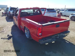 1999 Chevrolet Silverado 1500 with VIN 1GCEC14W9XZ165875, listed as a IAAI auction lot 40994850 with 173,574 mi miles. Bid and sale history available at carsss.com. Image 3.