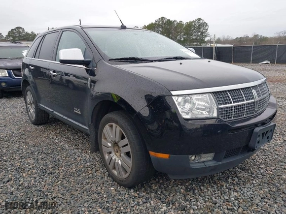 2009 Lincoln MKX with VIN 2LMDU88C49BJ00892, listed as a IAAI auction lot 41325664 with 207,002 mi miles. Bid and sale history available at carsss.com. Image 1.