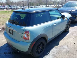 2011 MINI Hardtop with VIN WMWSU3C50BT098662, listed as a IAAI auction lot 41820600 with 109,061 mi miles and . Bid and sale history available at DreamBid. Image 4.