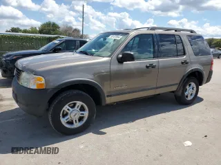 2005 Ford Explorer XLS with VIN 1FMZU72E15UA82782, listed as a Copart auction lot 59122054 with Not provided miles and Salvage title. Bid and sale history available at DreamBid. Image 1.