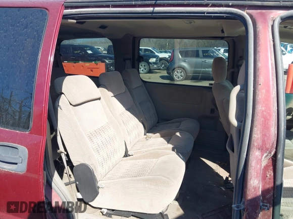 2002 Chevrolet Venture LS 1SC Pkg with VIN 1GNDX03EX2D199999, listed as a IAAI auction lot 41773328 with 212,777 mi miles. Bid and sale history available at carsss.com. Image 8.