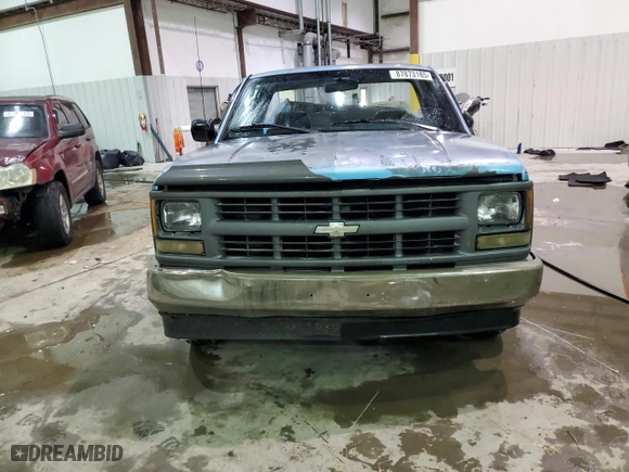 1994 Chevrolet C/K 1500 with VIN 1GCDC14Z3RZ111366, listed as a Copart auction lot 87873185 with 290,576 mi miles and Non Repairable. Bid and sale history available at carsss.com. Image 5.