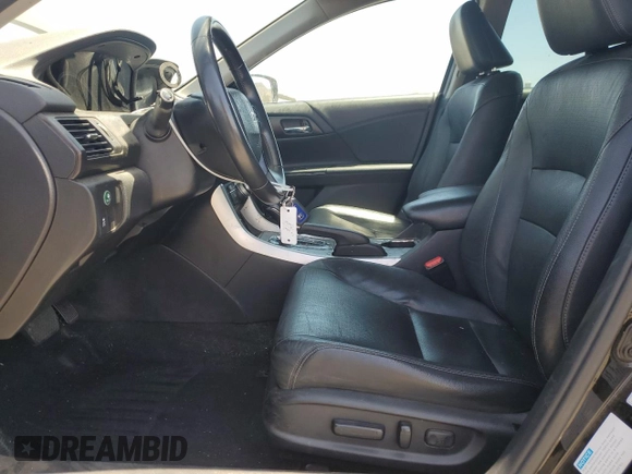 2015 Honda Accord Touring with VIN 1HGCR6F75FA000932, listed as a Copart auction lot 60682095 with 143,105 mi miles and Salvage title. Bid and sale history available at DreamBid. Image 7.