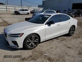 2019 Volvo S60 R-Design with VIN 7JR102FM1KG015838, listed as a Copart auction lot 46232505 with 65,404 mi miles and Salvage Title. Bid and sale history available at carsss.com. Image 1.
