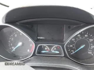 2019 Ford Escape SE z VIN 1FMCU0GD2KUC52592, wystawiony jako IAAI lot #41939458 z przebiegiem 101 029 mil mil oraz . Historia ofert i sprzedaży dostępna na DreamBid. Obrazek 7.