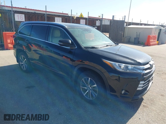 2017 Toyota Highlander XLE с VIN 5TDJZRFH7HS462950, выставлен на аукционе IAAI как лот 41980546 с пробегом 101 828 миль миль и . История ставок и продаж доступна на DreamBid. Изображение 1.