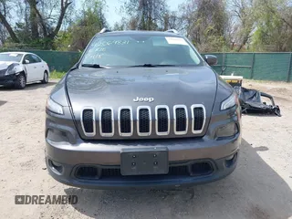 2017 Jeep Cherokee Latitude with VIN 1C4PJMCB0HW583128, listed as a IAAI auction lot 42069831 with 63,497 mi miles and . Bid and sale history available at DreamBid. Image 13.
