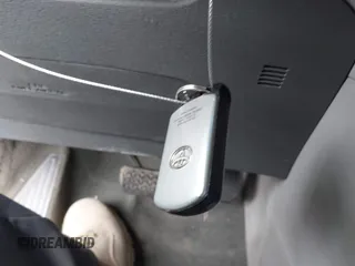 2017 Toyota Sienna XLE Auto Access Seat with VIN 5TDYZ3DC2HS796659, listed as a IAAI auction lot 41770444 with 129,628 mi miles. Bid and sale history available at carsss.com. Image 11.