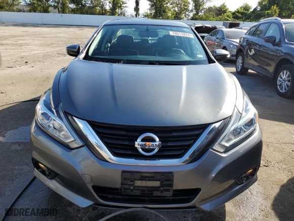 2018 Nissan Altima 2.5 SV with VIN 1N4AL3AP3JC170304, listed as a Copart auction lot 70013824 with 96,323 mi miles and Salvage Title. Bid and sale history available at carsss.com. Image 5.