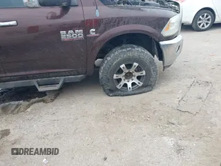 2013 Ram 2500 Laramie с VIN 3C6UR5NL9DG607630, выставлен на аукционе IAAI как лот 42584918 с пробегом 255 212 миль миль и . История ставок и продаж доступна на DreamBid. Изображение 6.